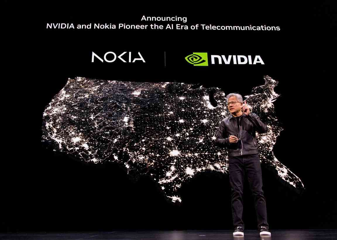 黄仁勋GTC亮剑：官宣联手诺基亚，顶级AI芯片回(图3)