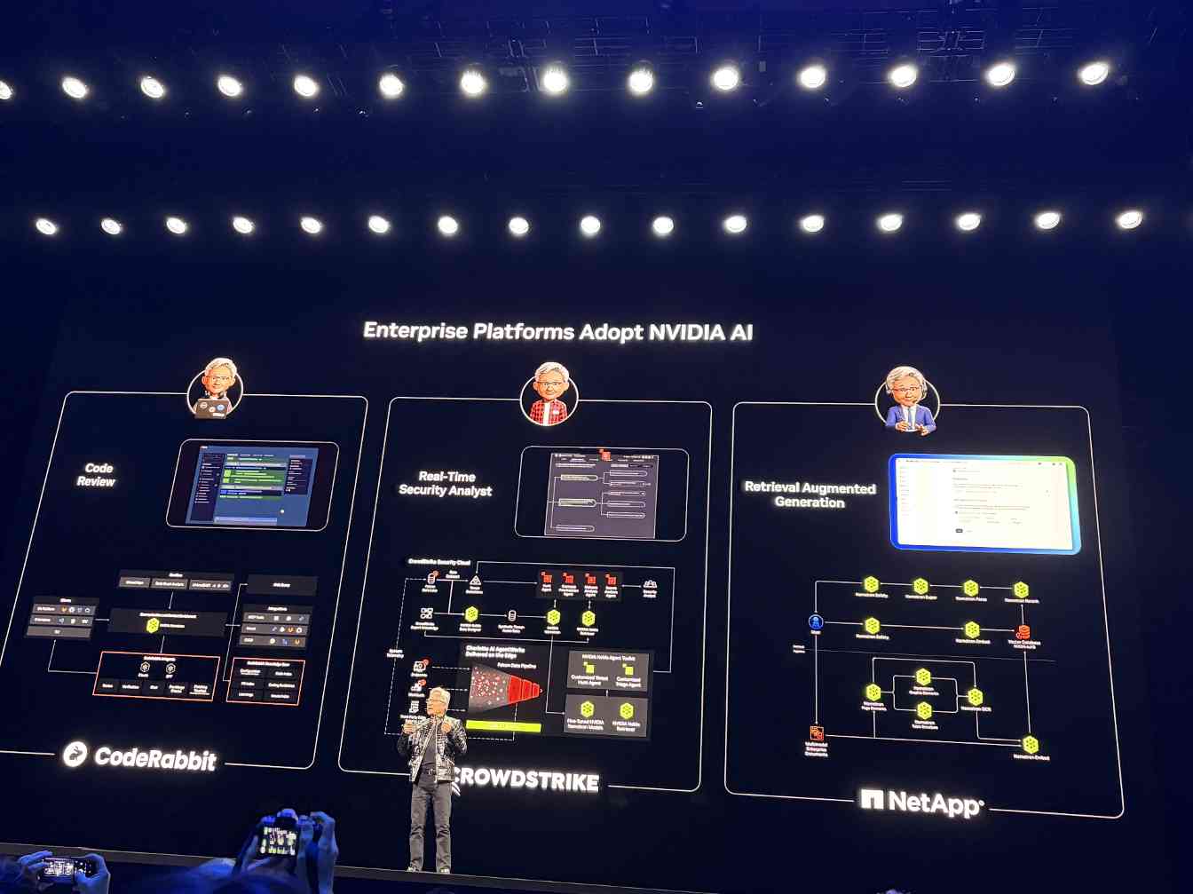 排队500米只为听一个答案！黄仁勋CES定调：未来(图9)