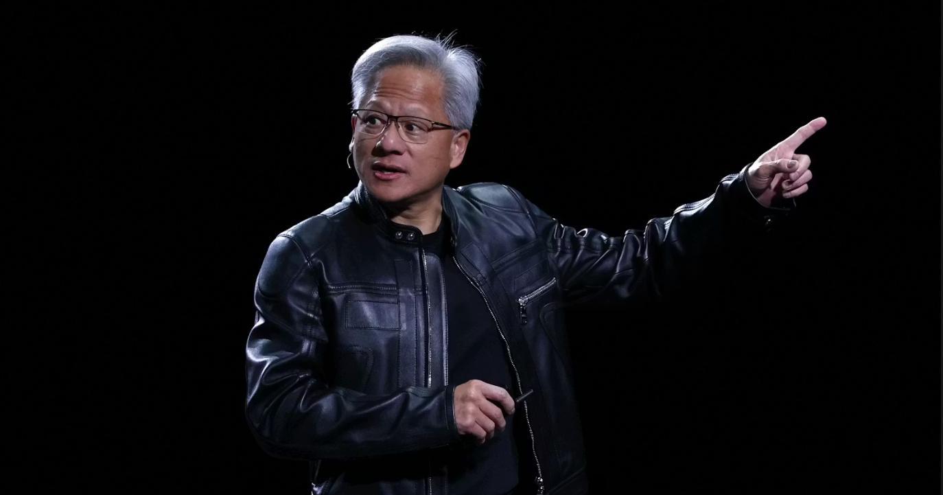 屠龙少年被招安！英伟达平安夜豪掷200亿，老(图1)