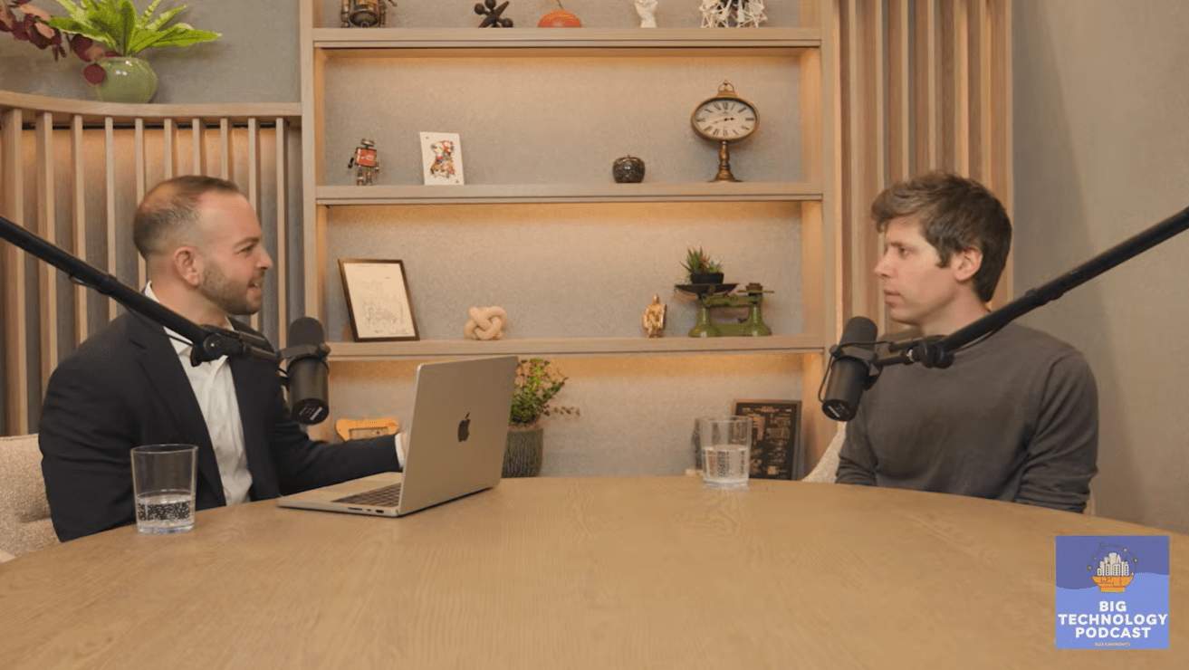 谷歌把路走窄了？奥特曼火力全开：红色警报只是(图1)