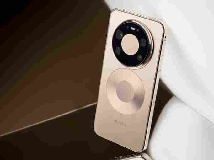 华为 Mate 80 Pro Max 体验，不愧是「史上最香 Mate」，双旦入手正合适(图3)