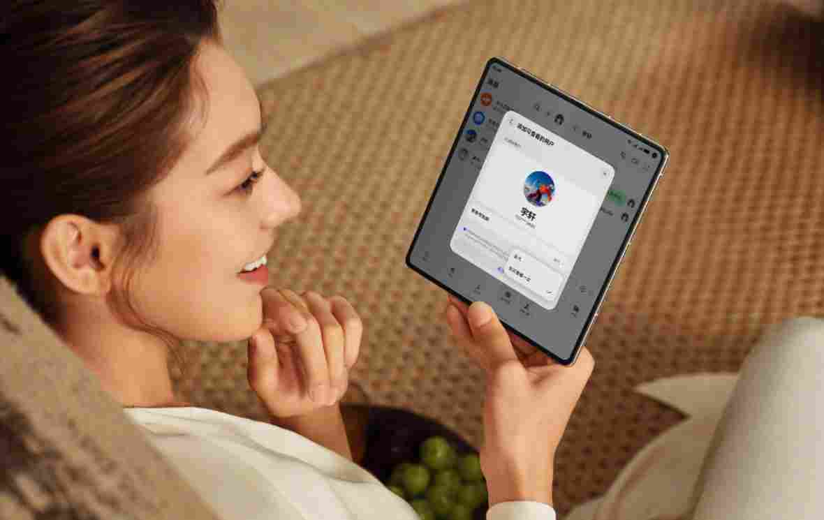 华为 Mate X7：轻薄手感+全能体验，2025 折叠屏旗舰的终极答案(图7)