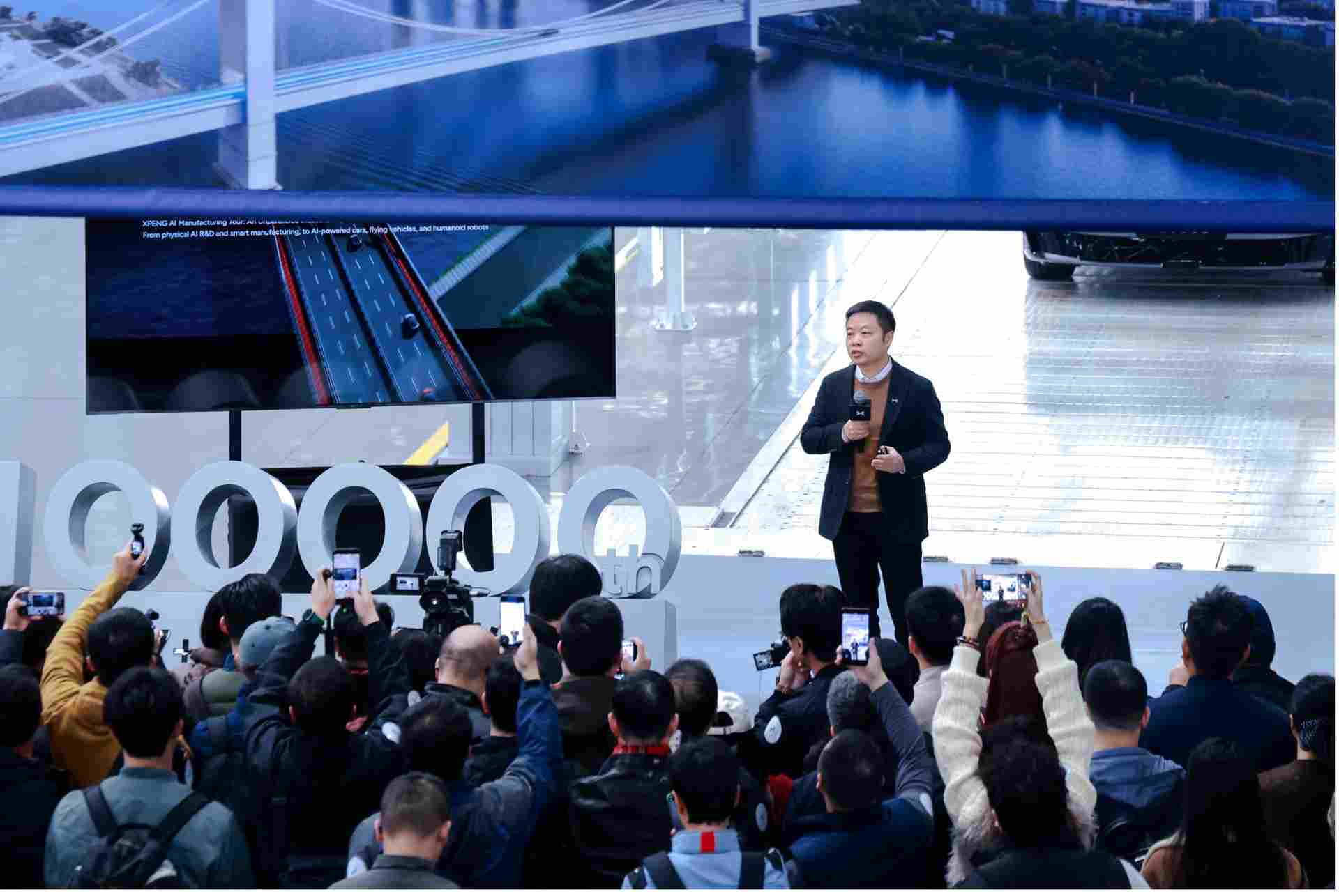 小鹏 AI 科技智造之旅正式开放,P7+第十万台整车同步下线交付(图2) 小鹏 AI 科技智造之旅正式开放,P7+第十万台整车同步下线交付(图2)