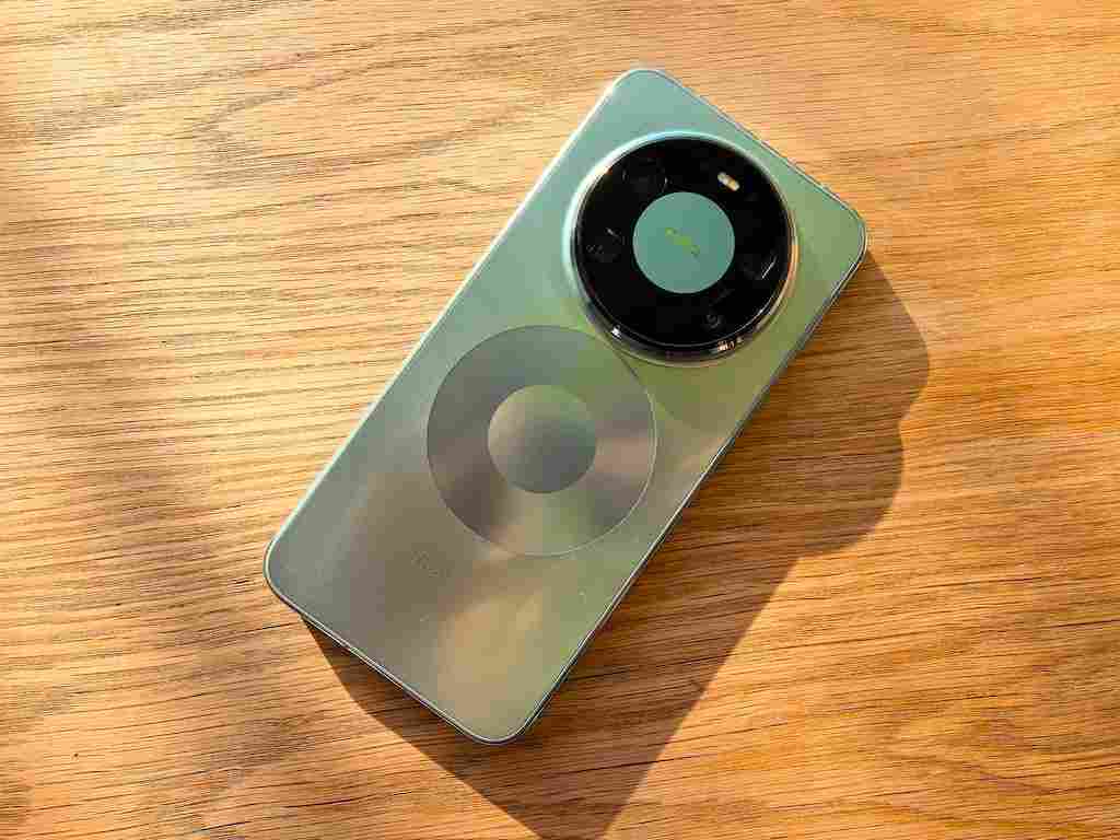 拿回「王冠」的华为 Mate 80 Pro Max，让友商重新回忆起了被支配的恐惧(图3)