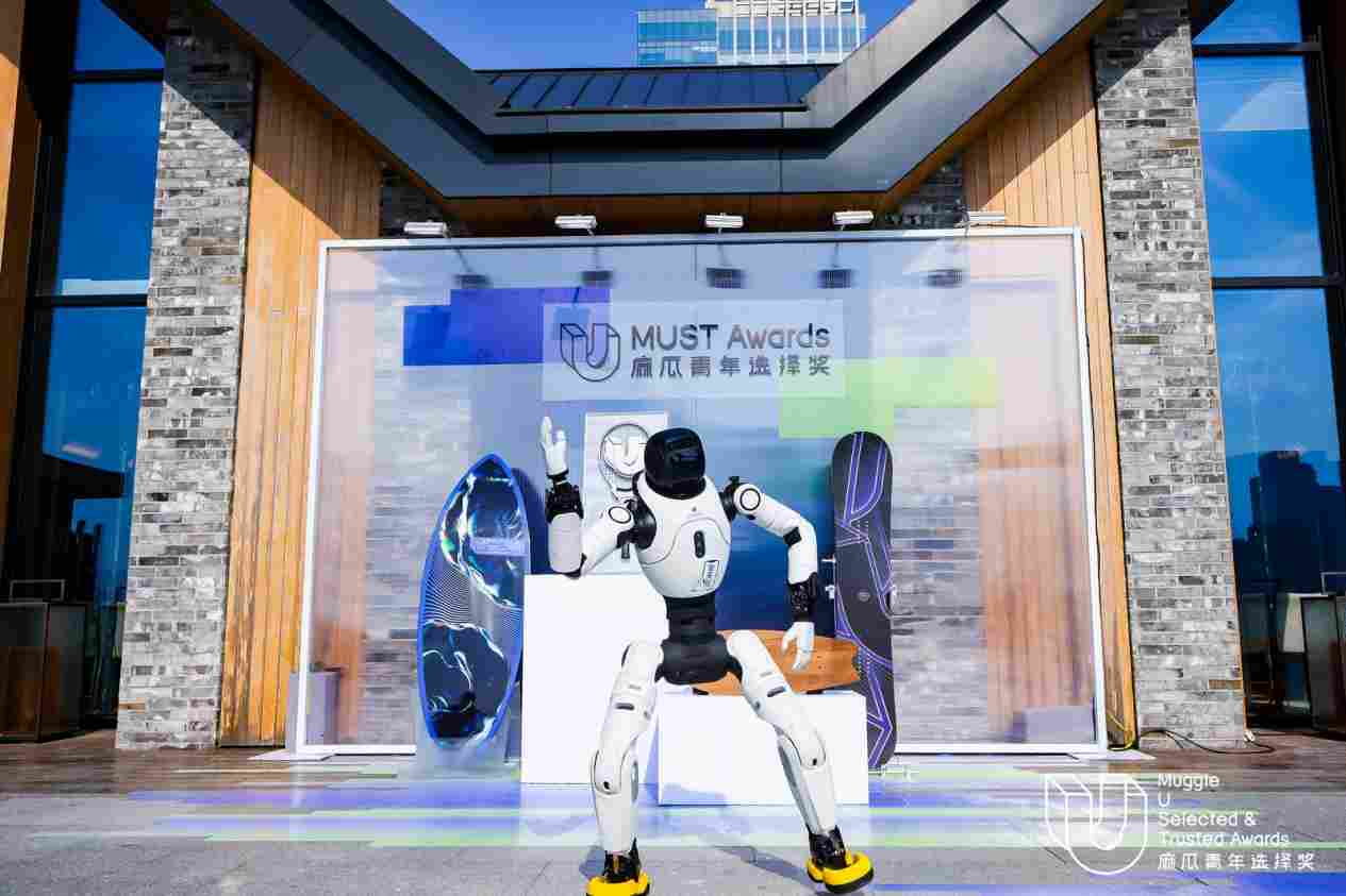 当智元机器人来到科技行业颁奖盛典(图4)