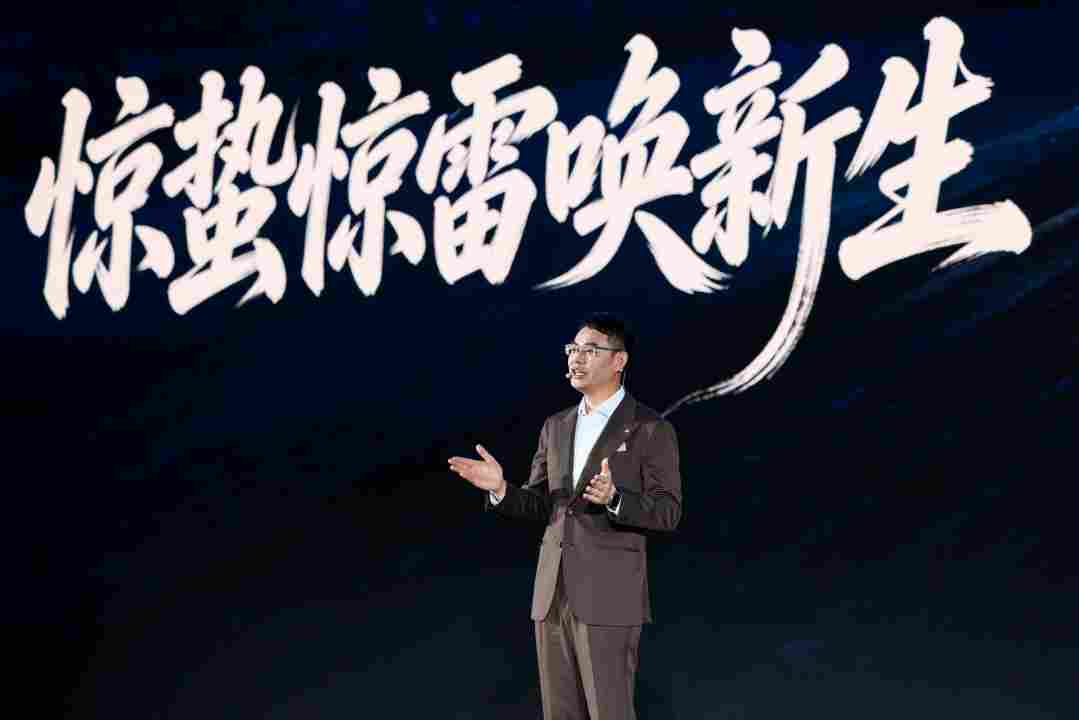 新豪华智慧旗舰轿车昊铂A800上市,补贴后16.48万元起(图3) 新豪华智慧旗舰轿车昊铂A800上市,补贴后16.48万元起(图3)