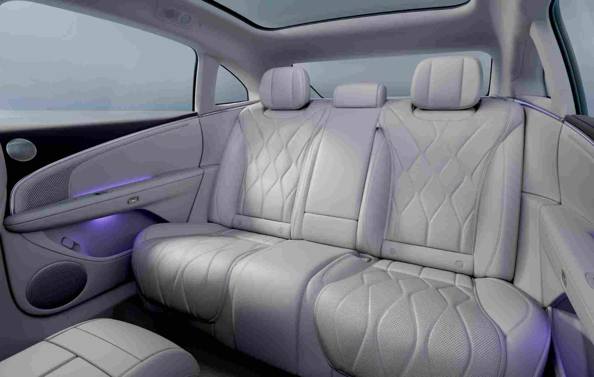 新豪华智慧旗舰轿车昊铂A800上市,补贴后16.48万元起(图8) 新豪华智慧旗舰轿车昊铂A800上市,补贴后16.48万元起(图8)