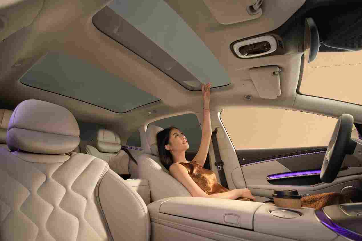 新豪华智慧旗舰轿车昊铂A800上市,补贴后16.48万元起(图10) 新豪华智慧旗舰轿车昊铂A800上市,补贴后16.48万元起(图10)