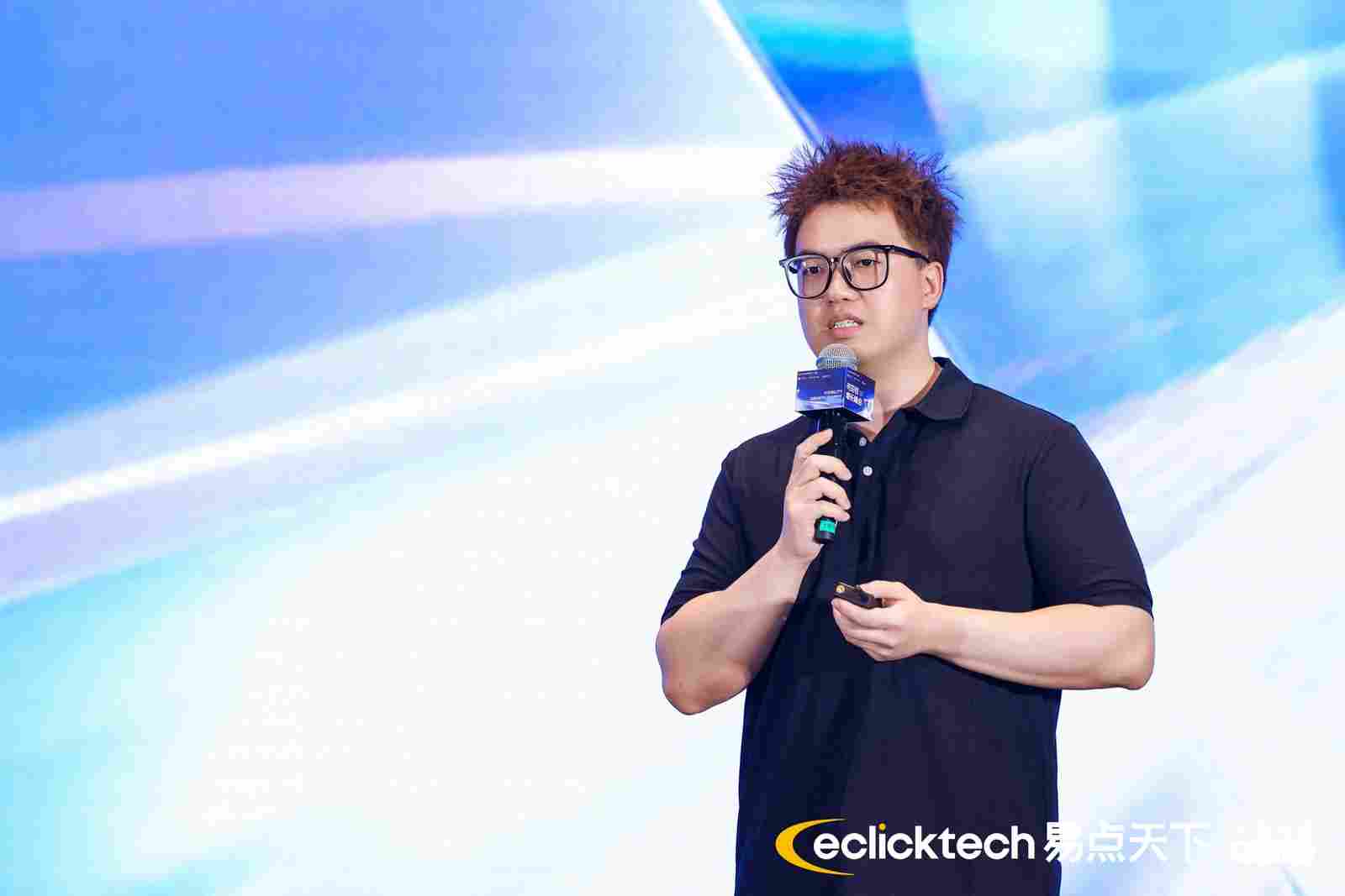 易点天下「可见性峰会」圆满收官,以 GEO+GEM 构筑 AI 时代品牌全球化护城河(图15) 易点天下「可见性峰会」圆满收官,以 GEO+GEM 构筑 AI 时代品牌全球化护城河(图15)