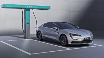 充电 9 分钟，续航一千公里：仰望不仅造车，还想「折叠时间」(图1)