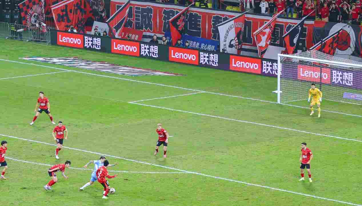 中超开赛,联想混合式 AI 助力中国职业足球开启「智能化新赛季」(图5) 中超开赛,联想混合式 AI 助力中国职业足球开启「智能化新赛季」(图5)