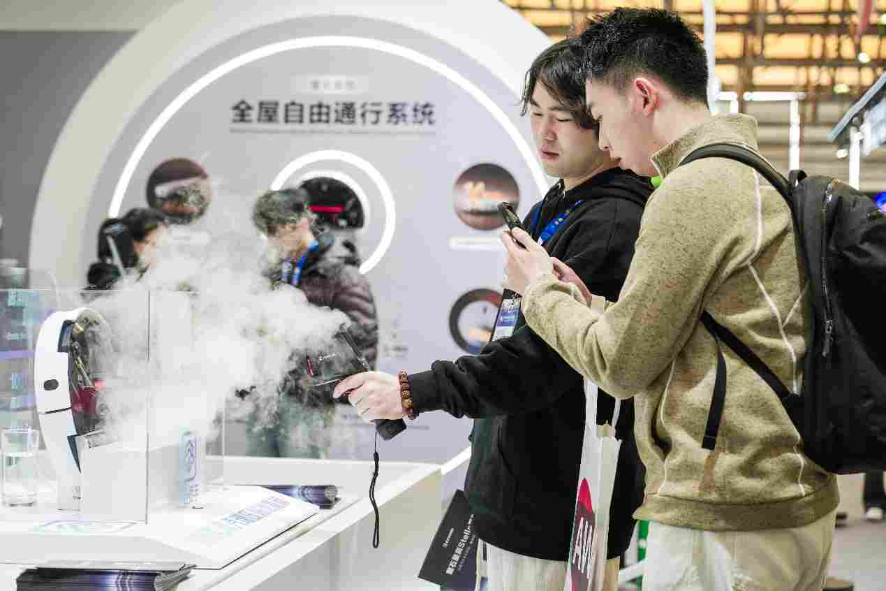 萤石Stella星辰系列震撼发布!全球首创双擎双热活水洗地 解锁AI清洁新高度(图5) 萤石Stella星辰系列震撼发布!全球首创双擎双热活水洗地 解锁AI清洁新高度(图5)