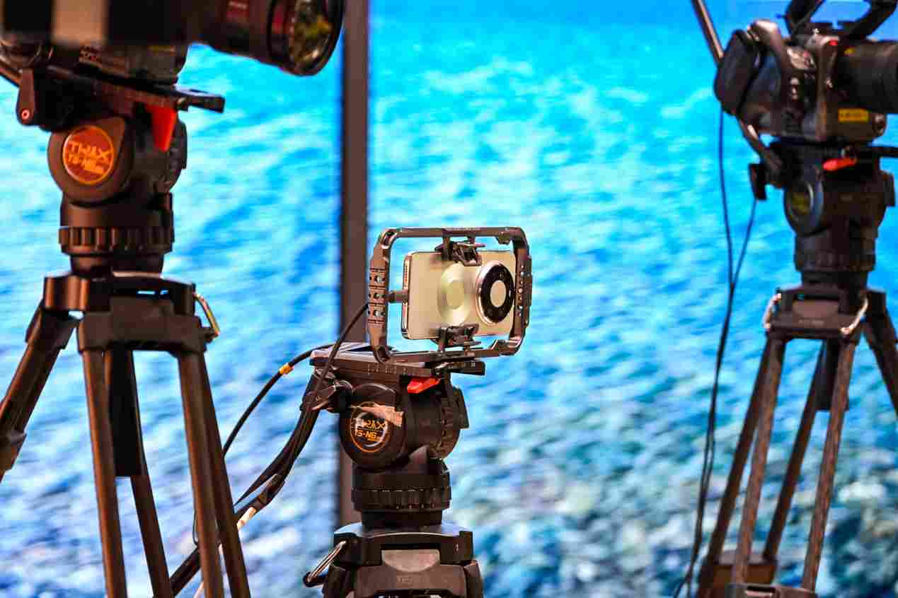 AWE2026：余承东携尼格买提体验华为 Mate 80，真实出片Buff 加满(图3)