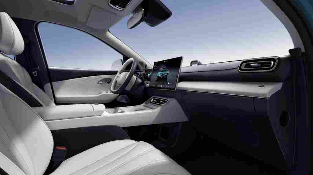 理工男开始靠脸吃饭，奇瑞这台 13.99 万的 SUV 把比亚迪唐逼急了(图3)