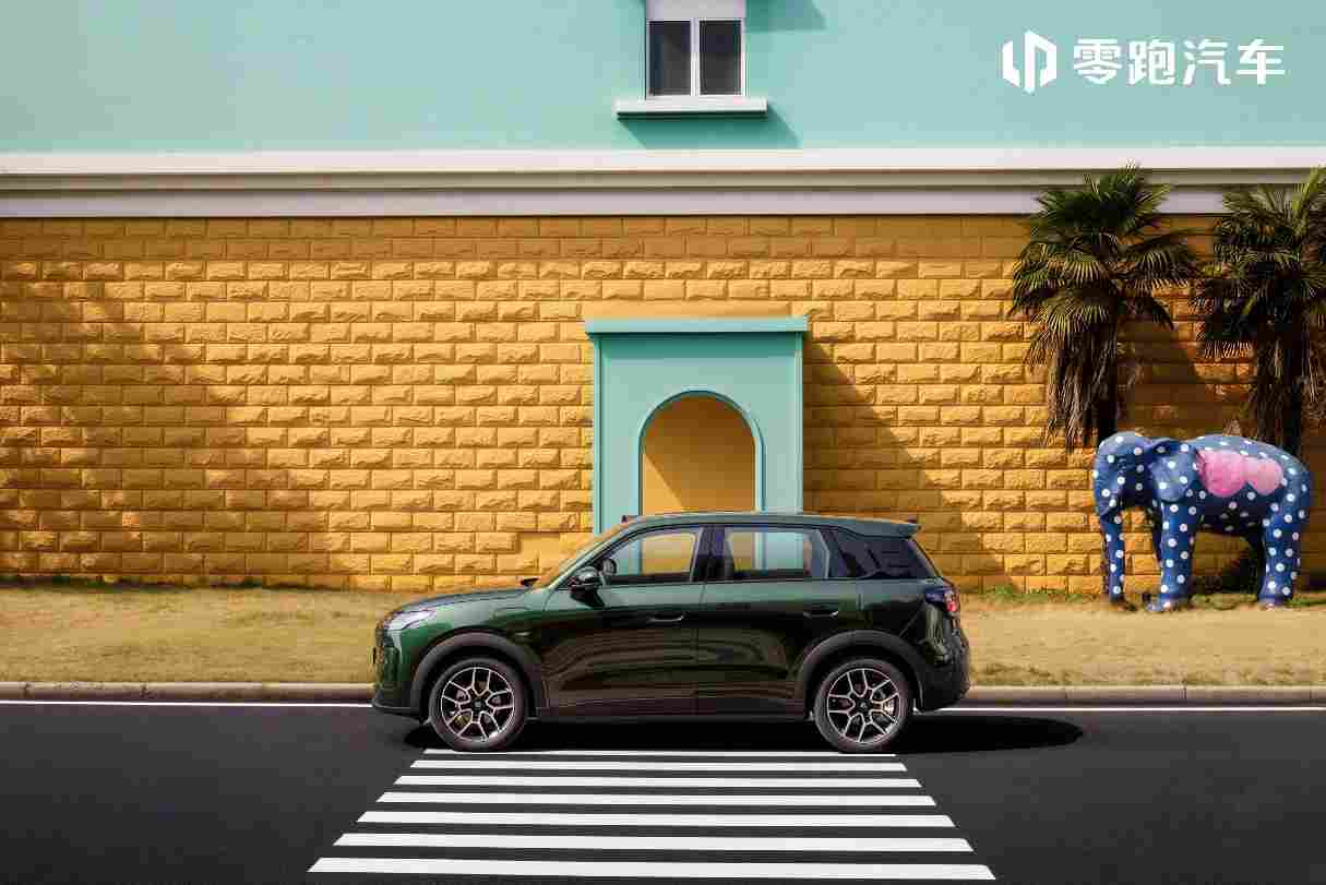 10 万内首搭「车位到车位」，零跑 A10 开启纯电小车 3.0 时代(图5)