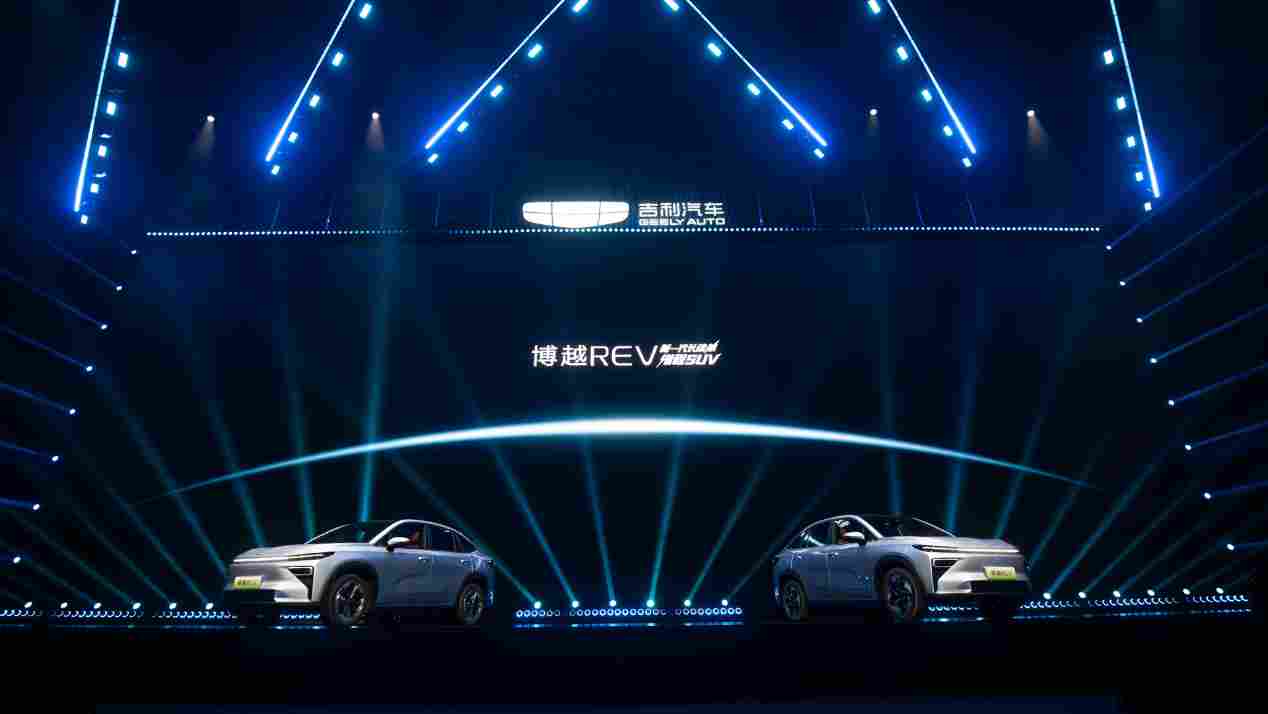 博越 REV 上市，375km 纯电续航定义 A+级增程 SUV 价值标杆(图2)
