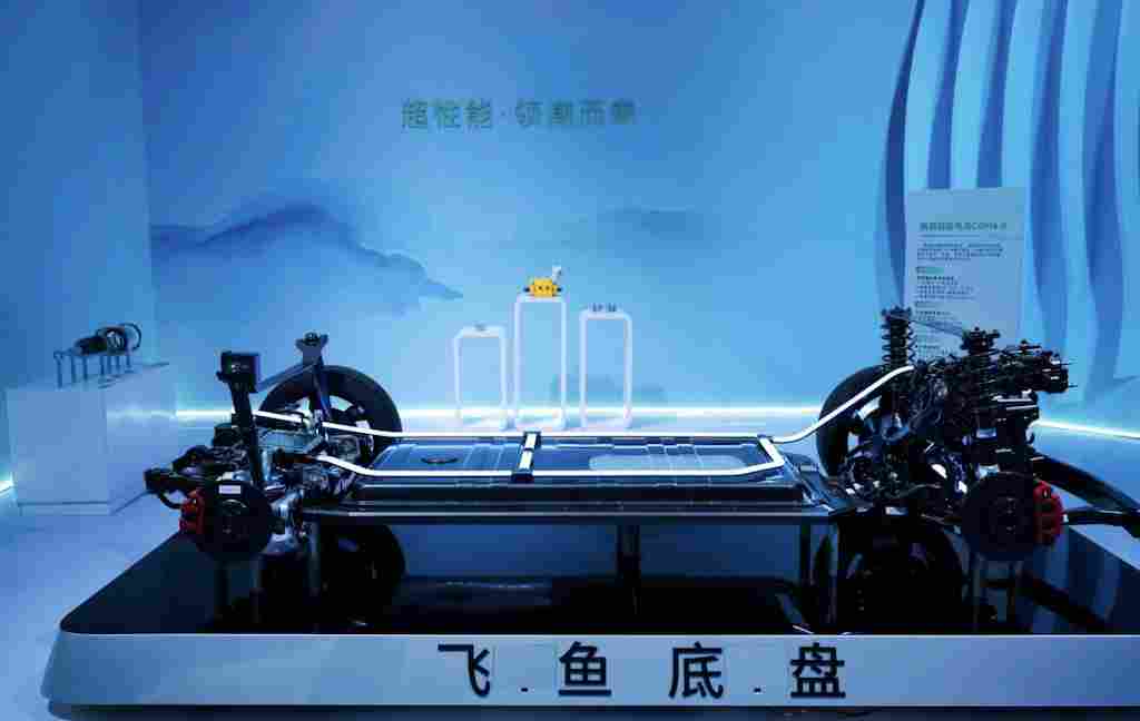 12.99 万起，奇瑞把 20 万级的配置塞进了一台「大五座」(图5)